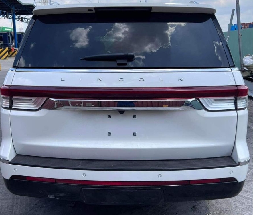 Lincoln Navigator 2022 đầu tiên về nước, một vài nâng cấp nhẹ ở ngoại hình, giá trải nghiệm trên 8 tỷ đồng Lincoln Navigator 2022 đầu tiên về nước, một vài nâng cấp nhẹ ở ngoại hình, giá trải nghiệm trên 8 tỷ đồng