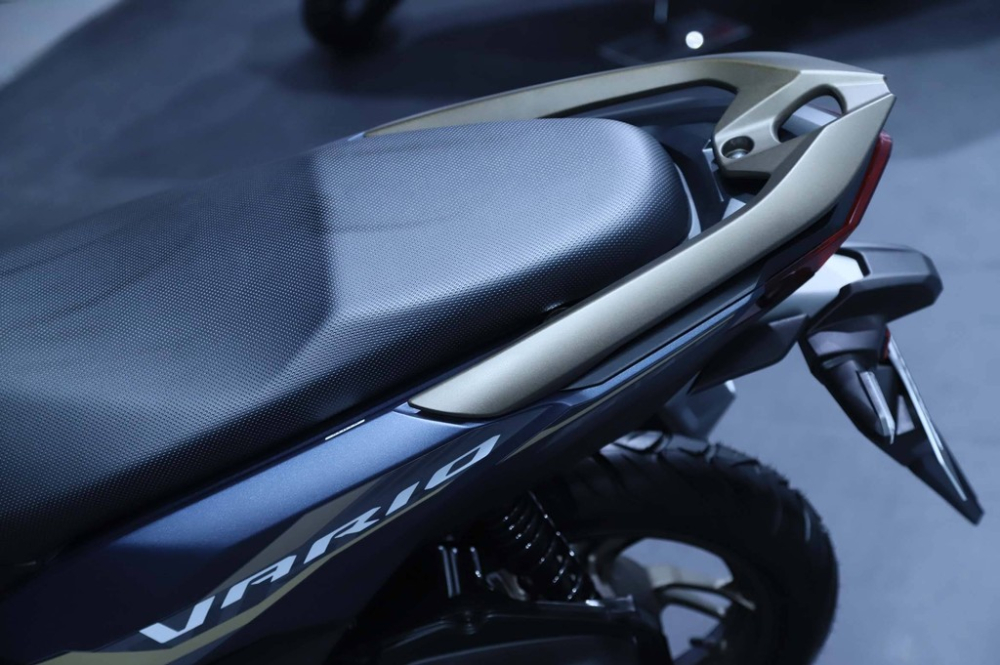 Tay dắt phía sau của Honda Vario 125 2022 Tay dắt phía sau của Honda Vario 125 2022