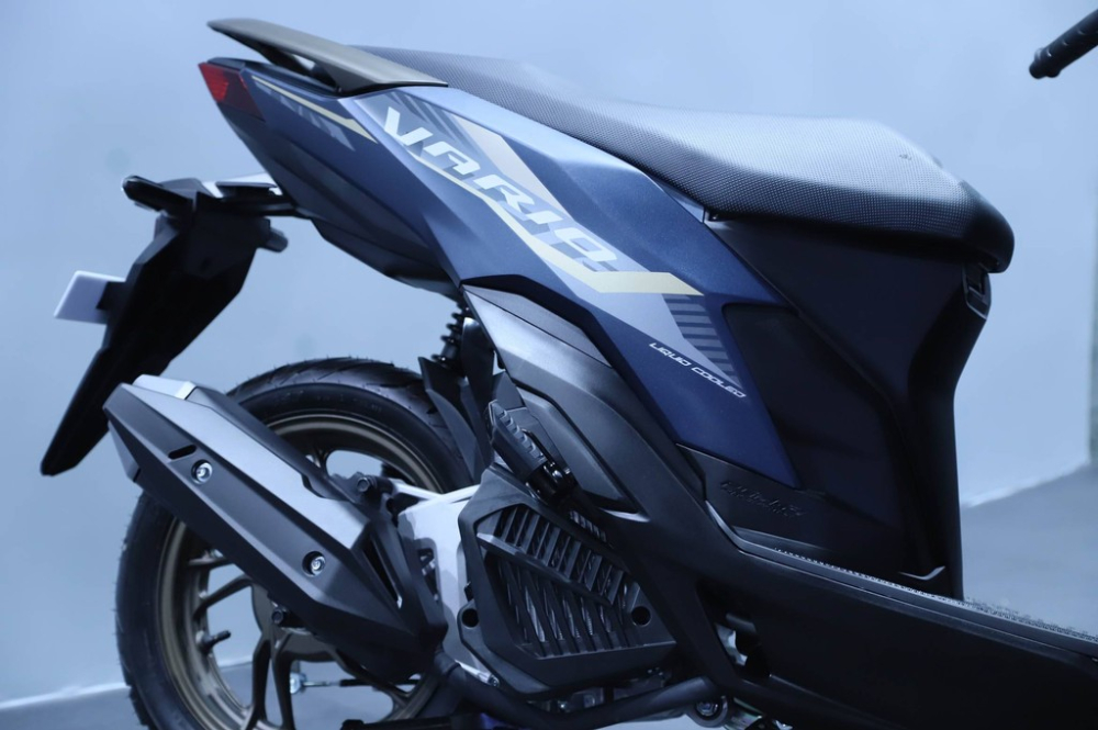 Thân xe của Honda Vario 125 2022 cũng được thay đổi nhẹ Thân xe của Honda Vario 125 2022 cũng được thay đổi nhẹ