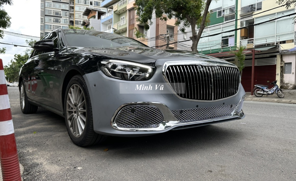 Mặt tiền của xe sang lên hẳn chỉ nhờ mặt ca-lăng của chiếc xe siêu sang