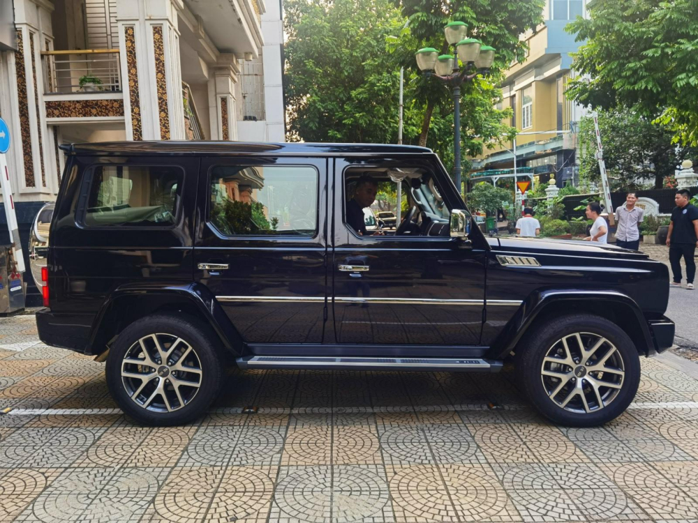 Beijing BJ80 dùng khung gầm của Jeep Cherokee XJ với chiều dài 4.765 mm, chiều rộng 1.955 mm, chiều cao 1.985 mm và chiều dài cơ sở 2.800 mm Beijing BJ80 dùng khung gầm của Jeep Cherokee XJ với chiều dài 4.765 mm, chiều rộng 1.955 mm, chiều cao 1.985 mm và chiều dài cơ sở 2.800 mm