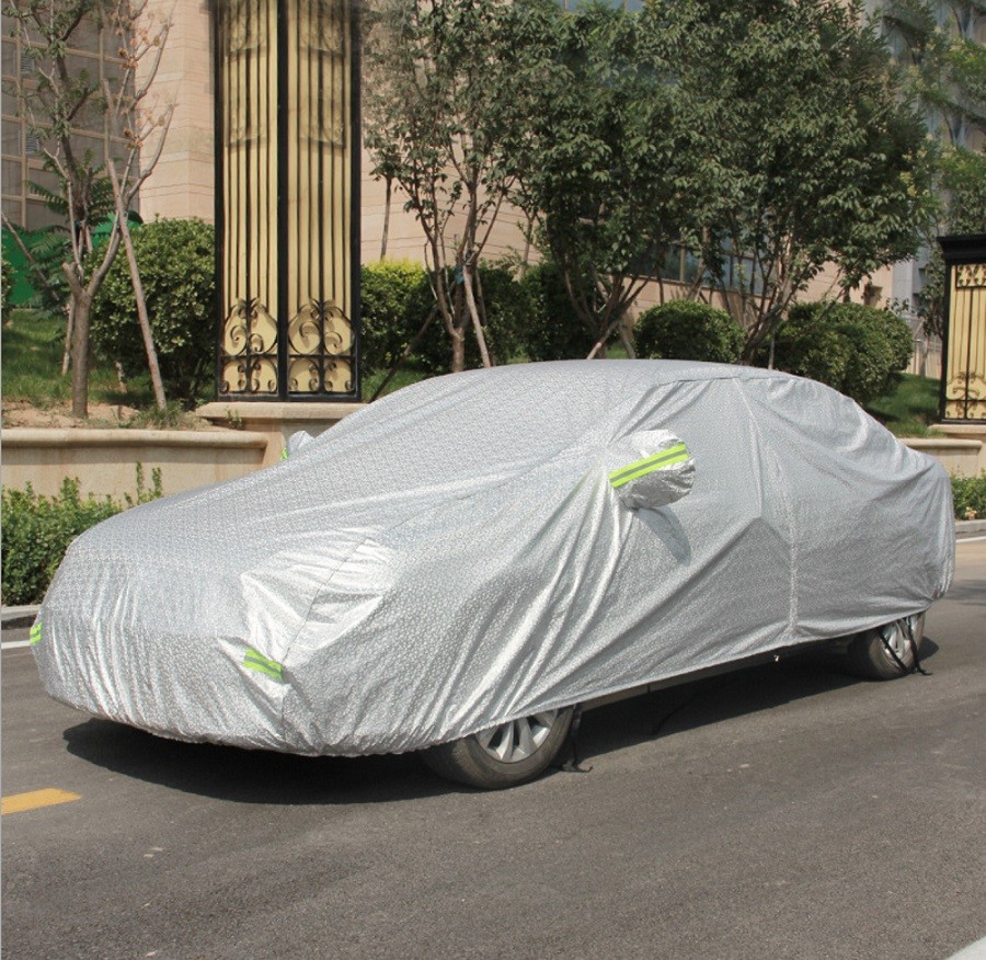 Trước khi d&ugrave;ng bạn, bạn n&ecirc;n rửa xe sạch sẽ để việc bảo quản xe được hiệu quả v&agrave; sạch đẹp hơn.