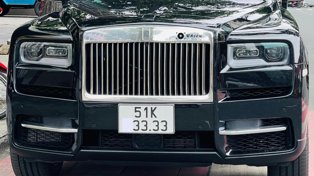 Biển số tứ quý rất đẳng cấp cho xe Rolls-Royce Cullinan Biển số tứ quý rất đẳng cấp cho xe Rolls-Royce Cullinan