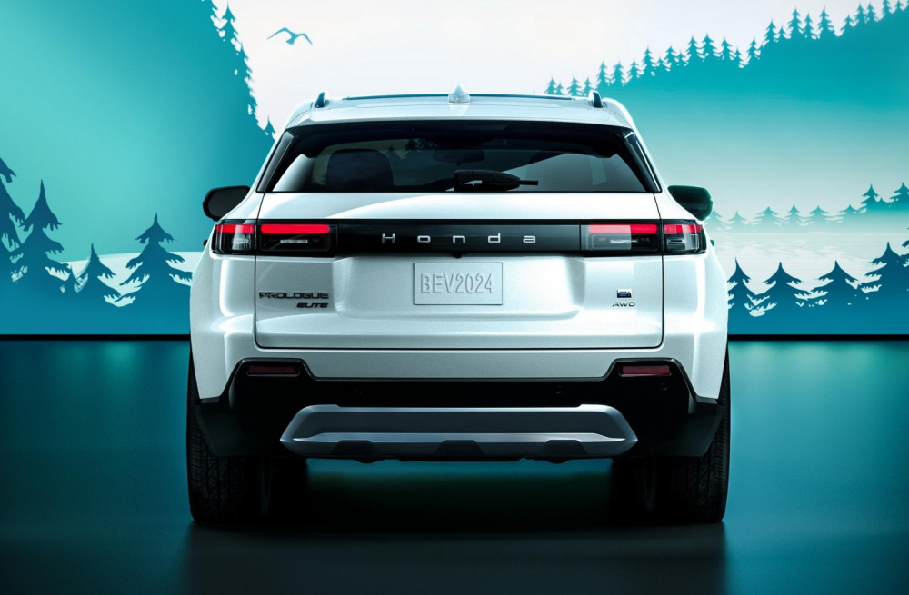 Thiết kế đằng sau của Honda Prologue 2024 bị nhận xét là có nét giống Range Rover Evoque Thiết kế đằng sau của Honda Prologue 2024 bị nhận xét là có nét giống Range Rover Evoque