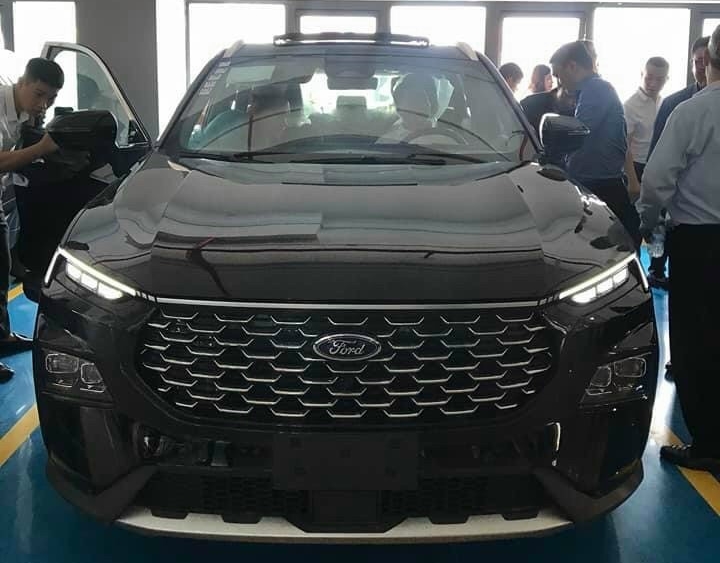 Ford Territory 2023 tại đại lý