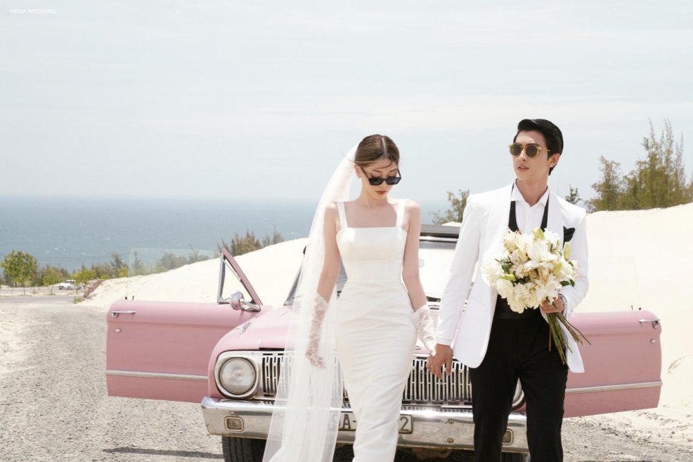 Á hậu Phương Nga mặc váy cưới đơn giản nhưng tôn đường cong cơ thể trong khi Bình An diện suit lịch lãm Á hậu Phương Nga mặc váy cưới đơn giản nhưng tôn đường cong cơ thể trong khi Bình An diện suit lịch lãm