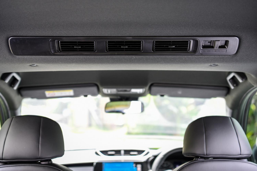 Cửa gió điều hòa trên trần xe của Honda BR-V 2022