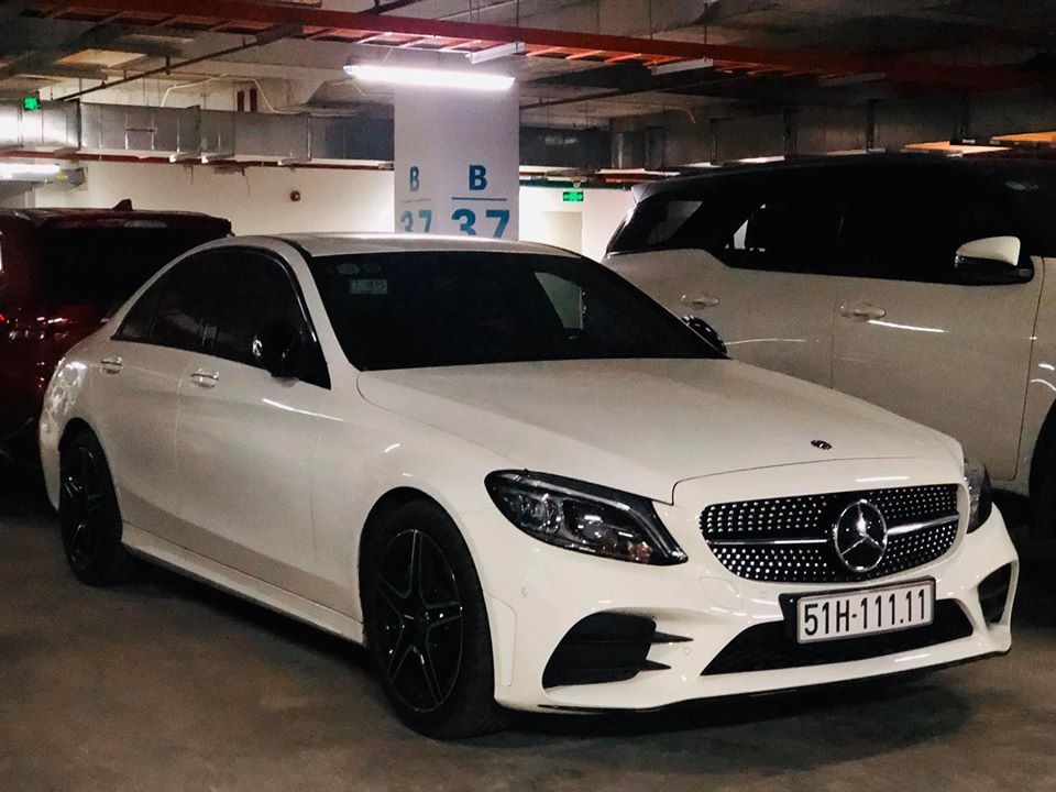 Chiếc xe Mercedes-Benz C300 AMG