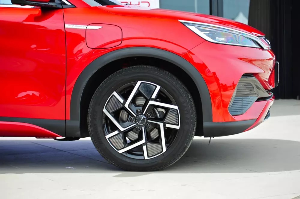 BYD Atto 3 có thể sạc nhanh và sạc chậm BYD Atto 3 có thể sạc nhanh và sạc chậm