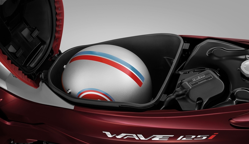 Cốp chứa đồ bên dưới yên xe của Honda Wave 125i 2023 Cốp chứa đồ bên dưới yên xe của Honda Wave 125i 2023