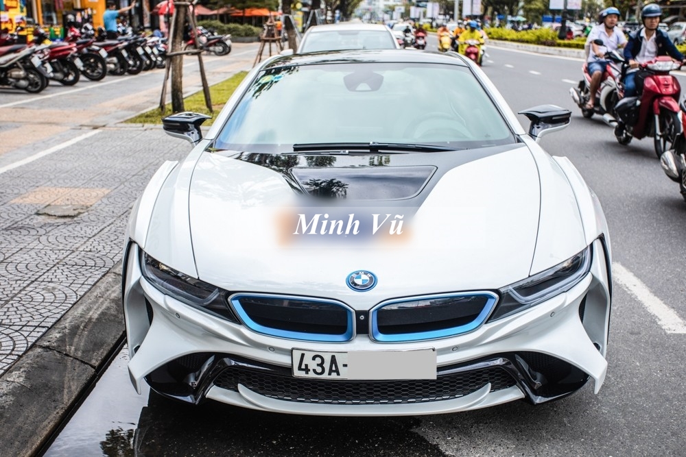 BMW i8 của Mai Wedding đang được rao bán BMW i8 của Mai Wedding đang được rao bán