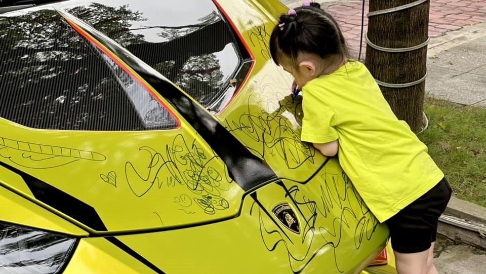 Nếu chiếc siêu xe Lamborghini Huracan này không lên đề-can, mọi chuyện sẽ phức tạp hơn rất nhiều Nếu chiếc siêu xe Lamborghini Huracan này không lên đề-can, mọi chuyện sẽ phức tạp hơn rất nhiều