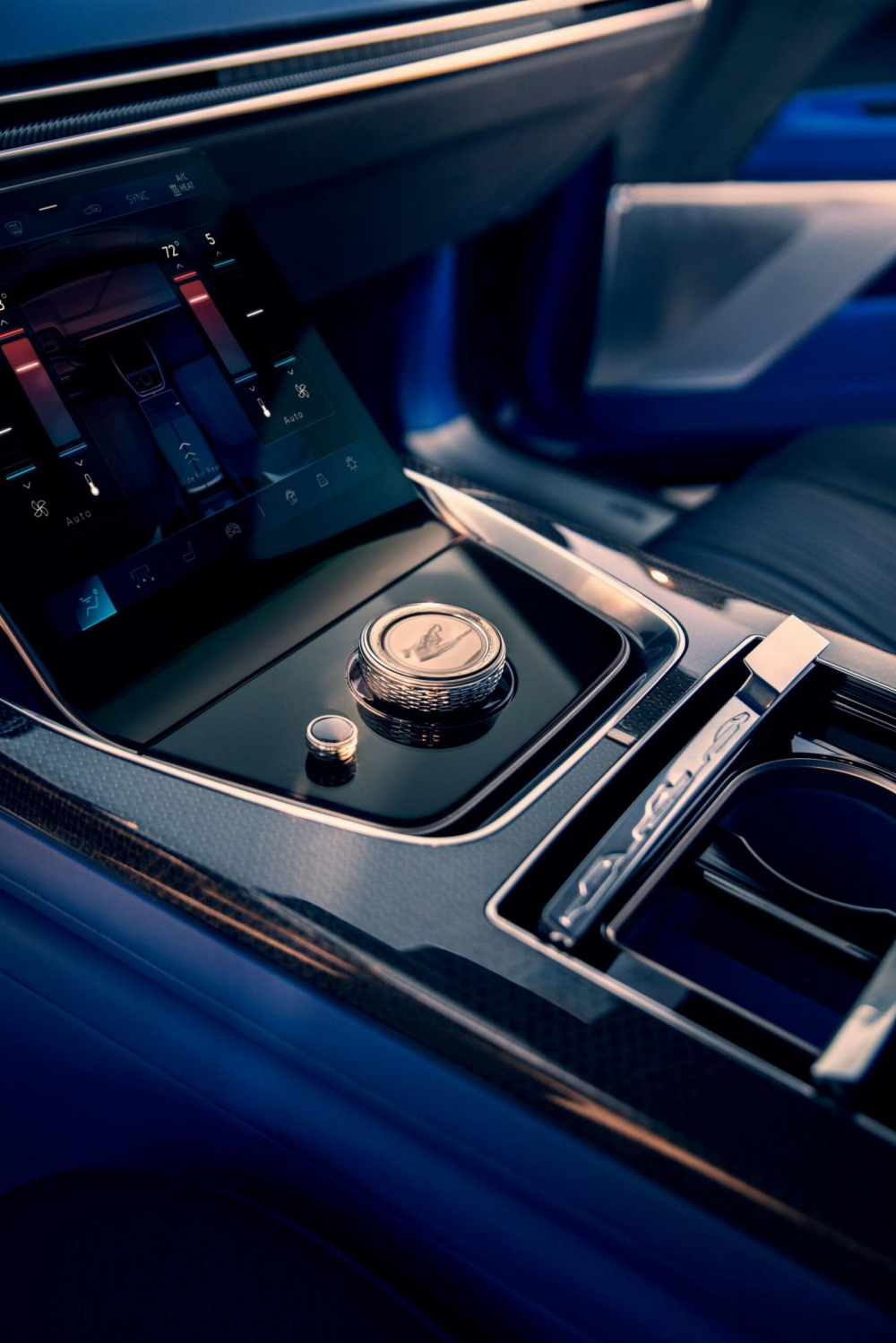 Cụm điều khiển trung tâm của Cadillac Celestiq 2024 Cụm điều khiển trung tâm của Cadillac Celestiq 2024