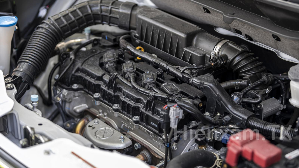 Động cơ xăng lai điện trên Suzuki Ertiga Hybrid. Động cơ xăng lai điện trên Suzuki Ertiga Hybrid.
