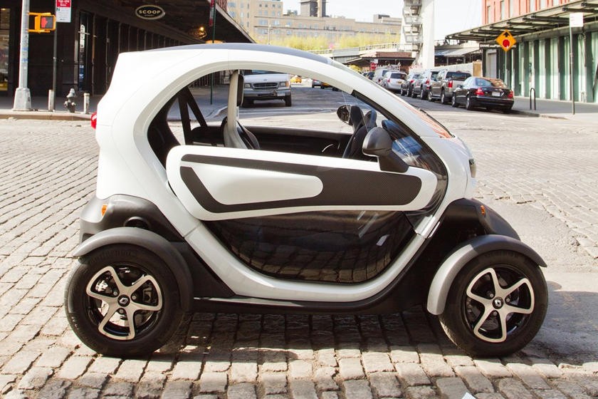 Twizy được chào bán ở khoảng 176 triệu đồng.