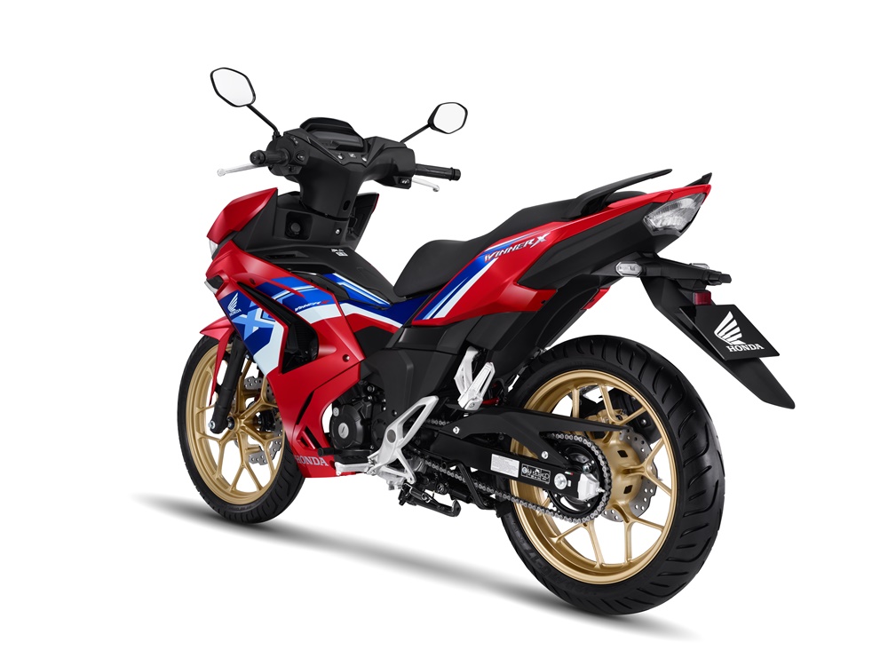 Xe được trang bị hệ thống phanh ABS. Xe được trang bị hệ thống phanh ABS.