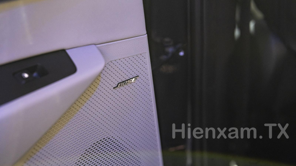 KIA Carens 2023 c&ograve;n nổi bật với d&agrave;n &acirc;m thanh Bose 8 loa