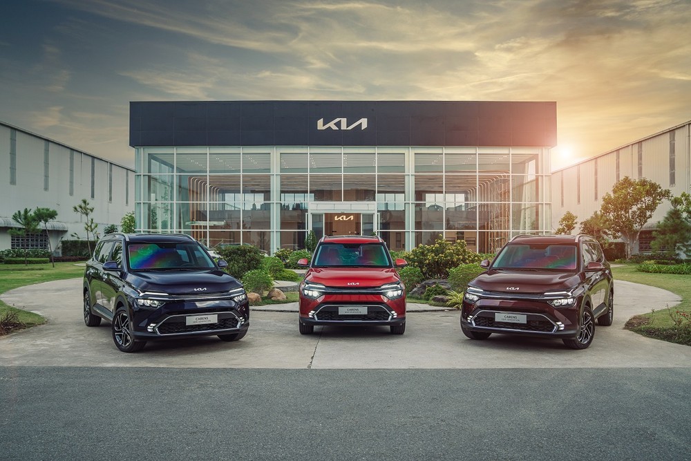 Kia Carens 2023 tại Việt Nam c&oacute; 7 phi&ecirc;n bản v&agrave; 3 loại động cơ