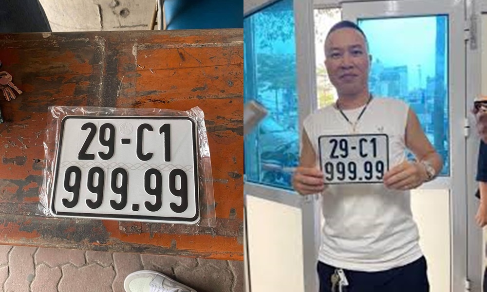 Biển số si&ecirc;u đẹp 29-C1 999.99 được chị Thủy bấm tr&uacute;ng. Người cầm biển l&agrave; em trai đi c&ugrave;ng chị Thủy.