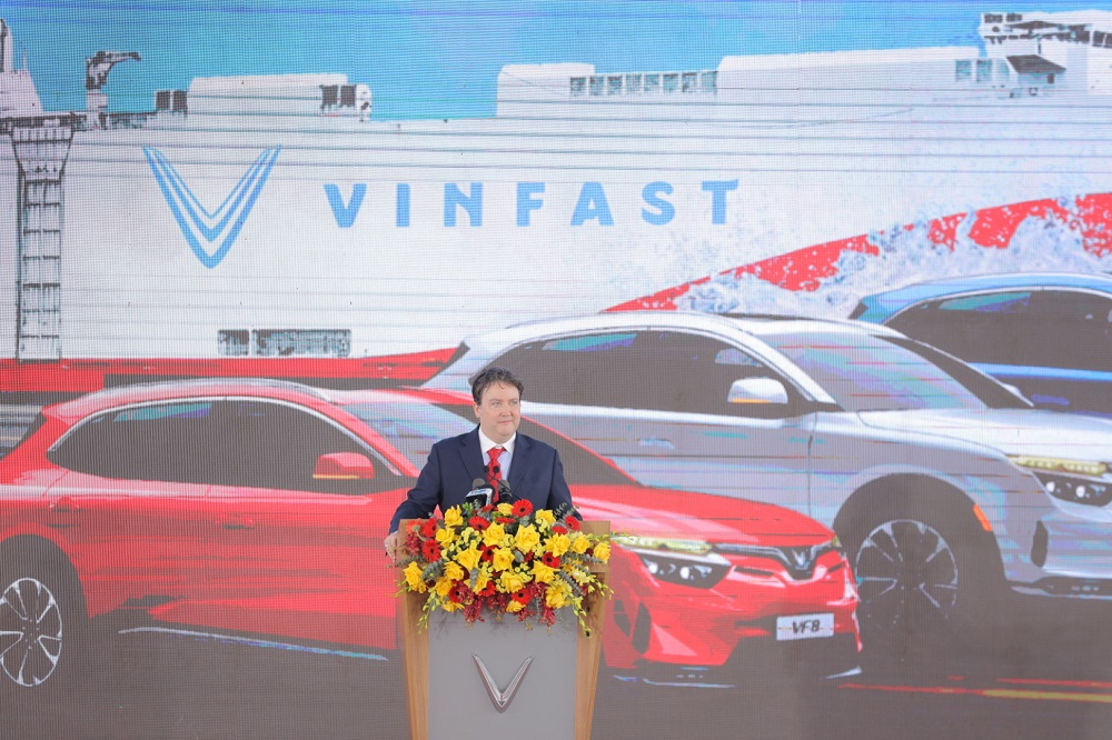 Ngài Daniel J. Kritenbrink - Đại sứ đặc mệnh toàn quyền Hợp chủng quốc Hoa Kỳ tại Việt Nam - cũng lên phát biểu Ngài Daniel J. Kritenbrink - Đại sứ đặc mệnh toàn quyền Hợp chủng quốc Hoa Kỳ tại Việt Nam - cũng lên phát biểu
