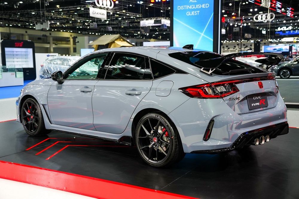 Honda Civic Type R 2023 tại Thái Lan sở hữu màu xám xi măng tuyệt đẹp