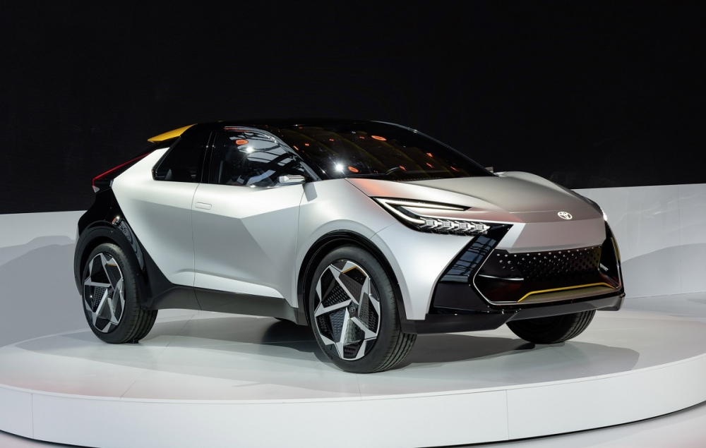 Toyota C-HR thế hệ mới sẽ dùng hệ truyền động hybrid và plug-in hybrid tiết kiệm xăng Toyota C-HR thế hệ mới sẽ dùng hệ truyền động hybrid và plug-in hybrid tiết kiệm xăng