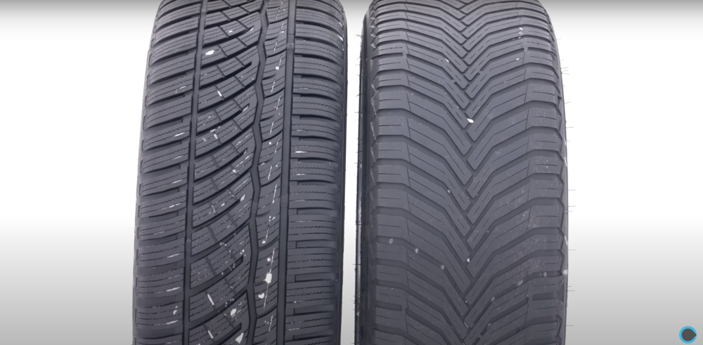 Lốp Tomket AllYear 3 mới (bên trái) và lốp Michelin CrossClimate 2 cũ Lốp Tomket AllYear 3 mới (bên trái) và lốp Michelin CrossClimate 2 cũ