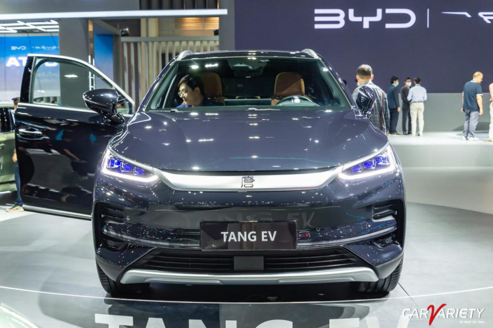 Cận cảnh đầu xe của BYD Tang EV Cận cảnh đầu xe của BYD Tang EV
