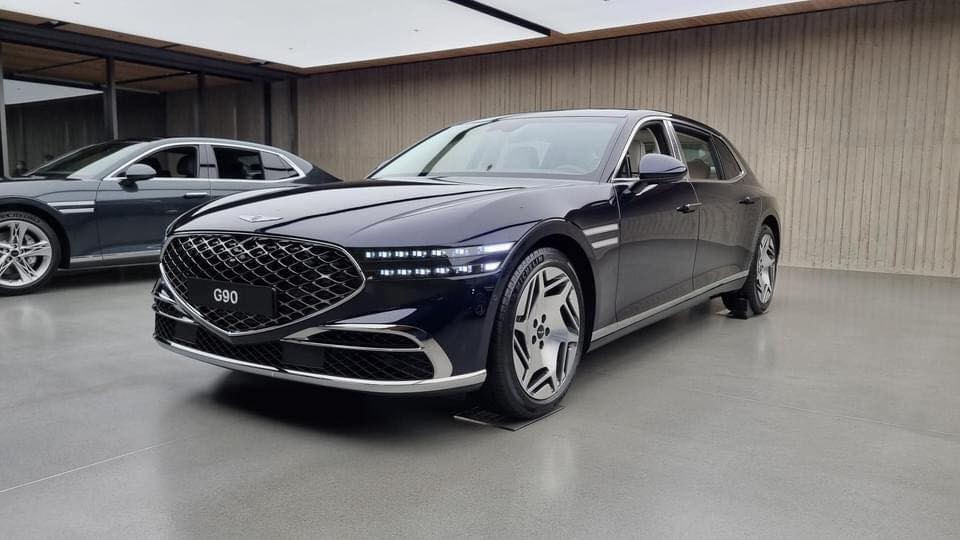 Genesis G90 Limousine 2022