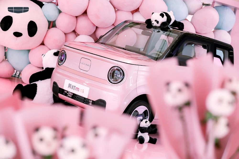 Geely Panda Mini EV sở hữu đèn pha tròn