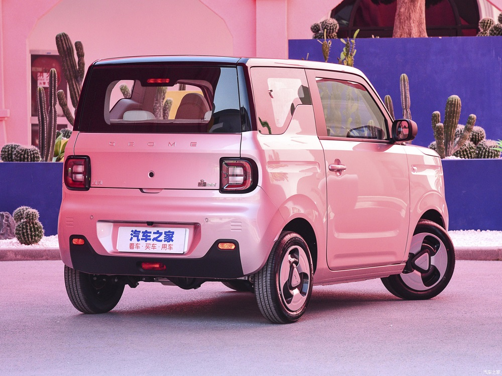Geely Panda Mini EV nhìn từ phía sau