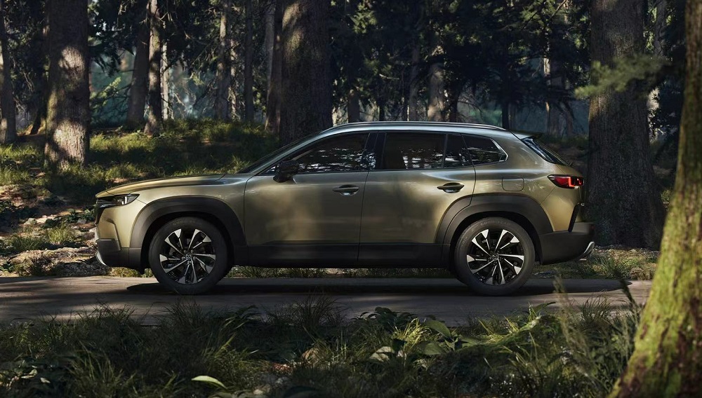 Mazda CX-50 2023 nhìn từ bên sườn Mazda CX-50 2023 nhìn từ bên sườn