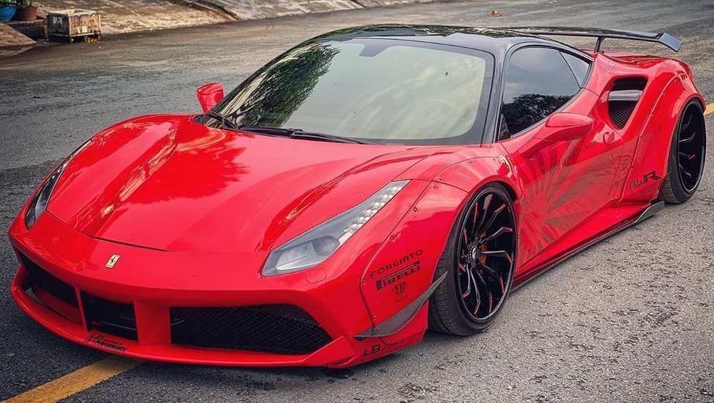 Ferrari 488 GTB độ Liberty Walk
