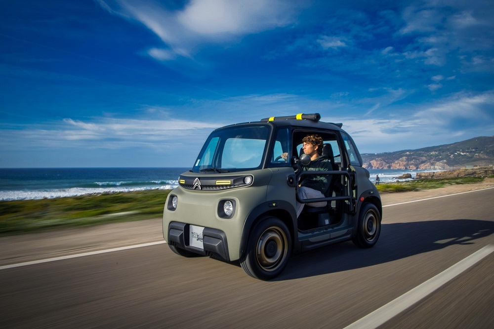 Citroen Ami Buggy chạy được 74 km sau khi sạc pin
