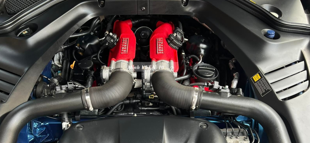 Động cơ chiếc xe Ferrari California T đ&atilde; c&oacute; mặt tại Việt Nam hơn 7 năm