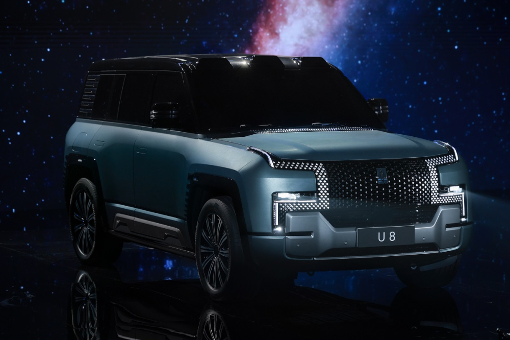YangWang U8 sở hữu thiết kế lưới tản nhiệt và đèn ấn tượng YangWang U8 sở hữu thiết kế lưới tản nhiệt và đèn ấn tượng