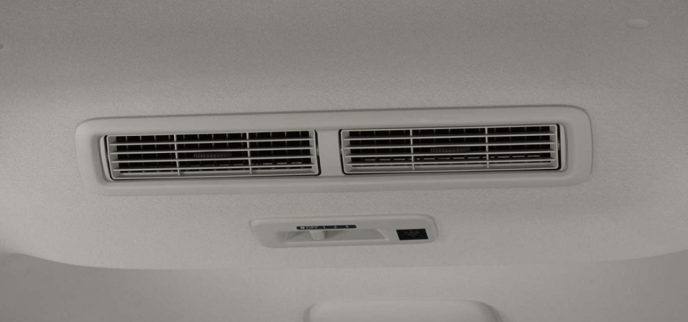 Cửa gió điều hòa dành cho hàng ghế sau của Mitsubishi Delica Mini Cửa gió điều hòa dành cho hàng ghế sau của Mitsubishi Delica Mini