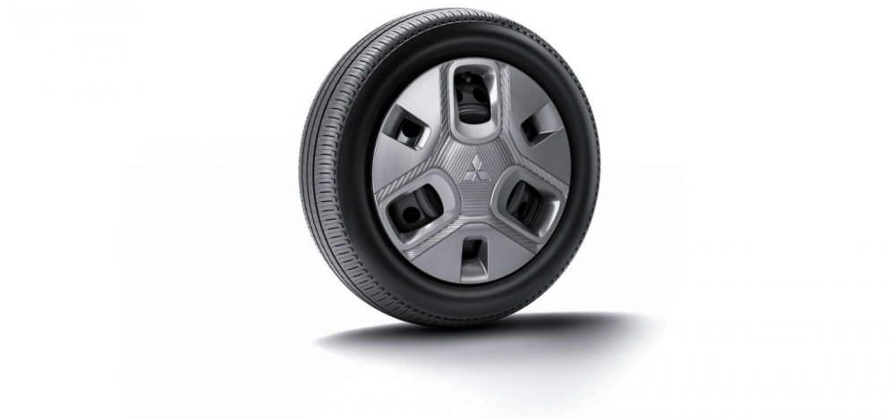 Vành thép 14 inch với chụp la-zăng của Mitsubishi Delica Mini Vành thép 14 inch với chụp la-zăng của Mitsubishi Delica Mini
