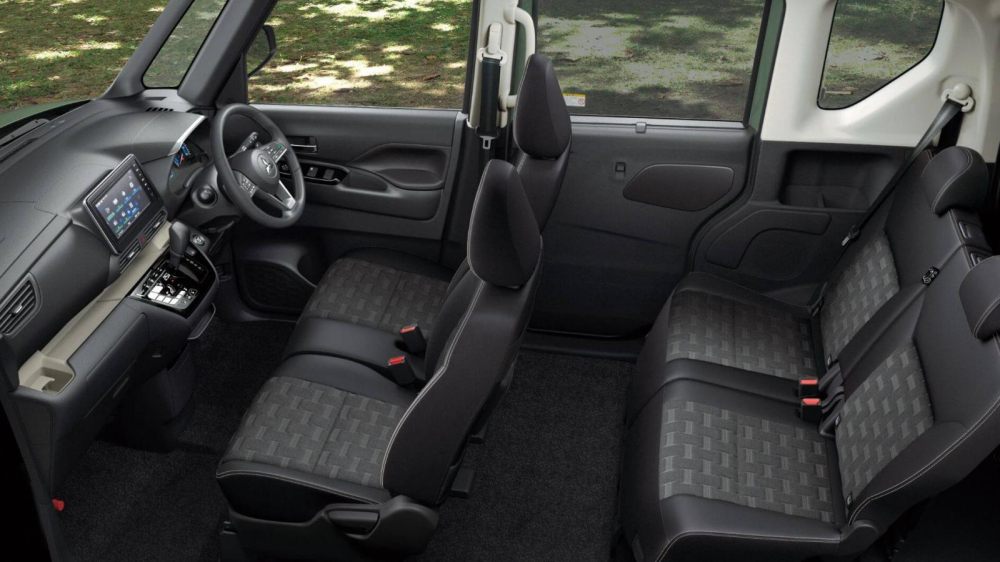 Mitsubishi Delica Mini sở hữu nội thất 4 chỗ ngồi Mitsubishi Delica Mini sở hữu nội thất 4 chỗ ngồi