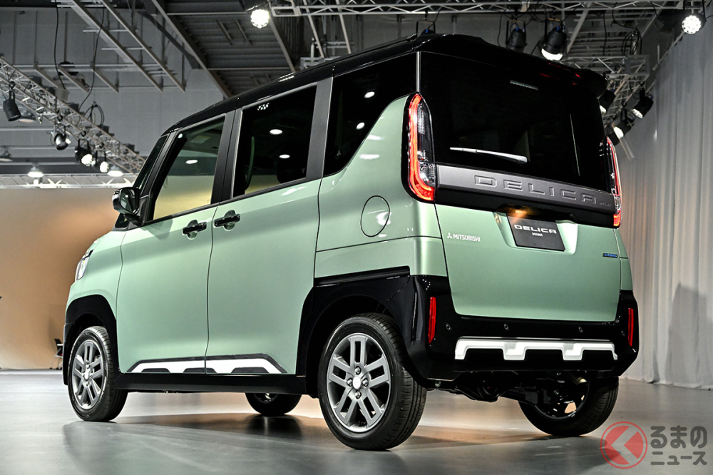 Thiết kế đằng sau của Mitsubishi Delica Mini Thiết kế đằng sau của Mitsubishi Delica Mini