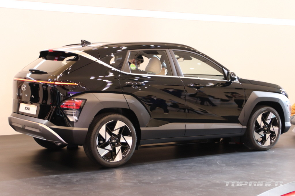 Hyundai Kona 2024 c&oacute; gi&aacute; khởi điểm dưới 500 triệu đồng tại H&agrave;n Quốc