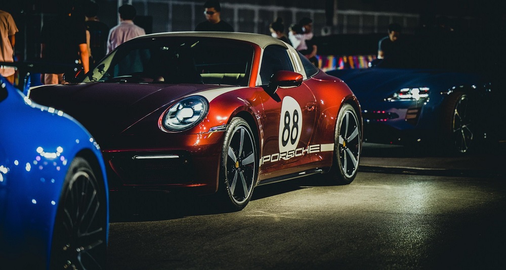 Mãn nhãn với dàn xe Porsche đủ màu sắc tụ họp tại Thái Lan