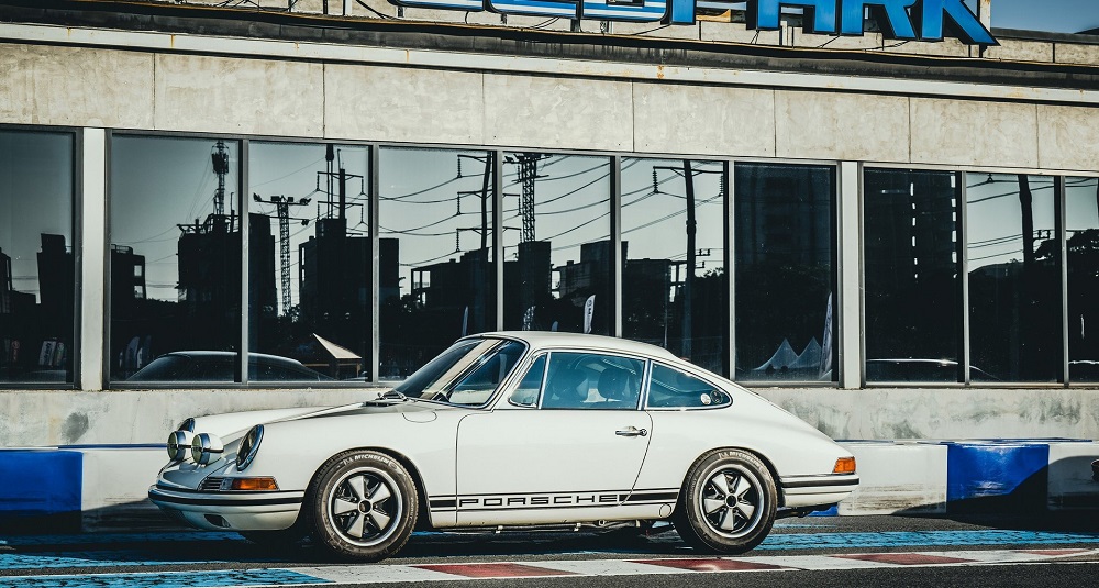 Mãn nhãn với dàn xe Porsche đủ màu sắc tụ họp tại Thái Lan