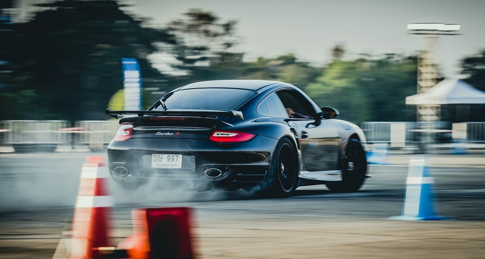 Mãn nhãn với dàn xe Porsche đủ màu sắc tụ họp tại Thái Lan