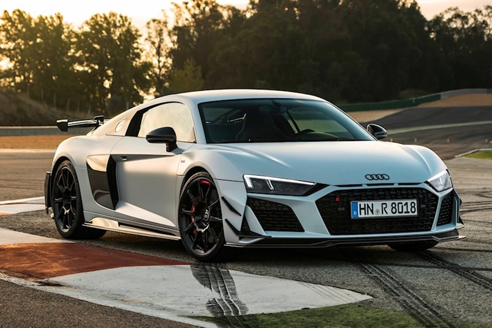 Audi R8 sử dụng động cơ V10