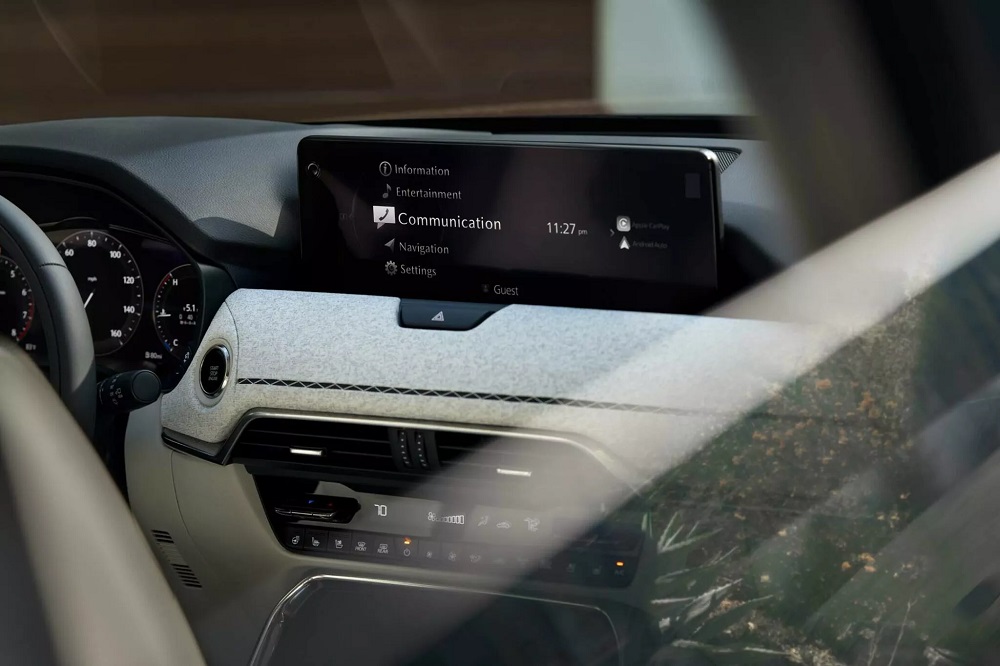 M&agrave;n h&igrave;nh trung t&acirc;m của Mazda CX-90 2024