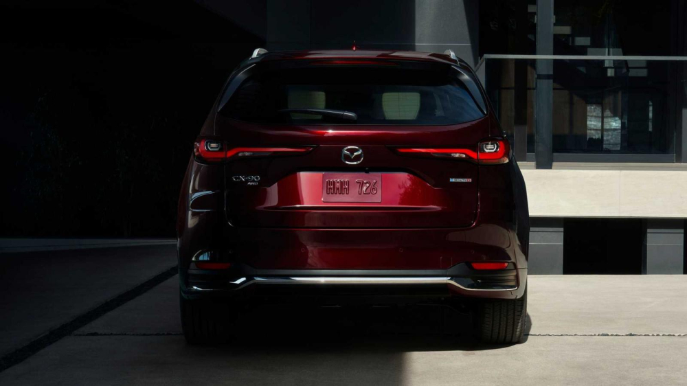 Mazda CX-90 2024 nh&igrave;n từ ph&iacute;a sau