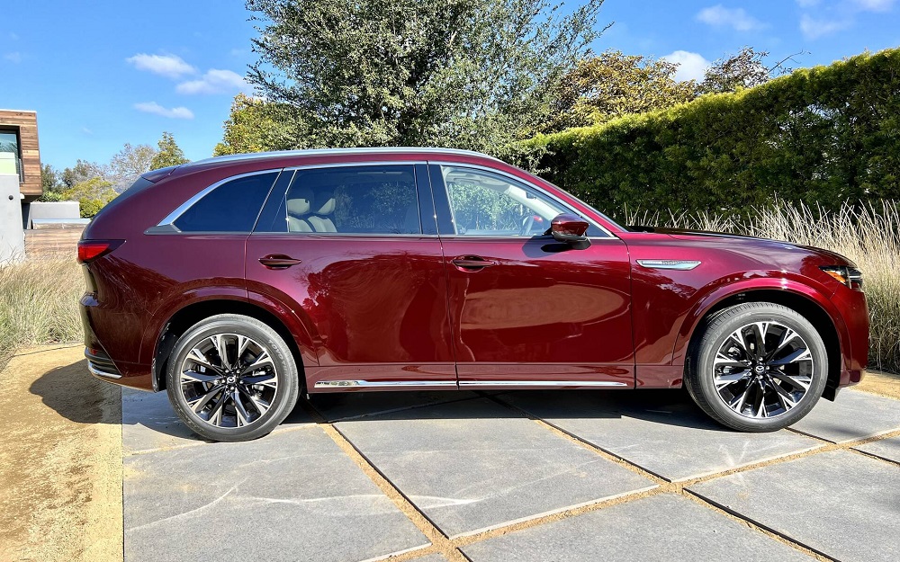 Thiết kế bên sườn của Mazda CX-90 2024 Thiết kế bên sườn của Mazda CX-90 2024