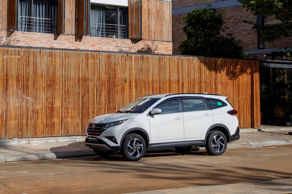 Toyota Rush là mẫu MPV được nhiều người đánh giá cao. Toyota Rush là mẫu MPV được nhiều người đánh giá cao.