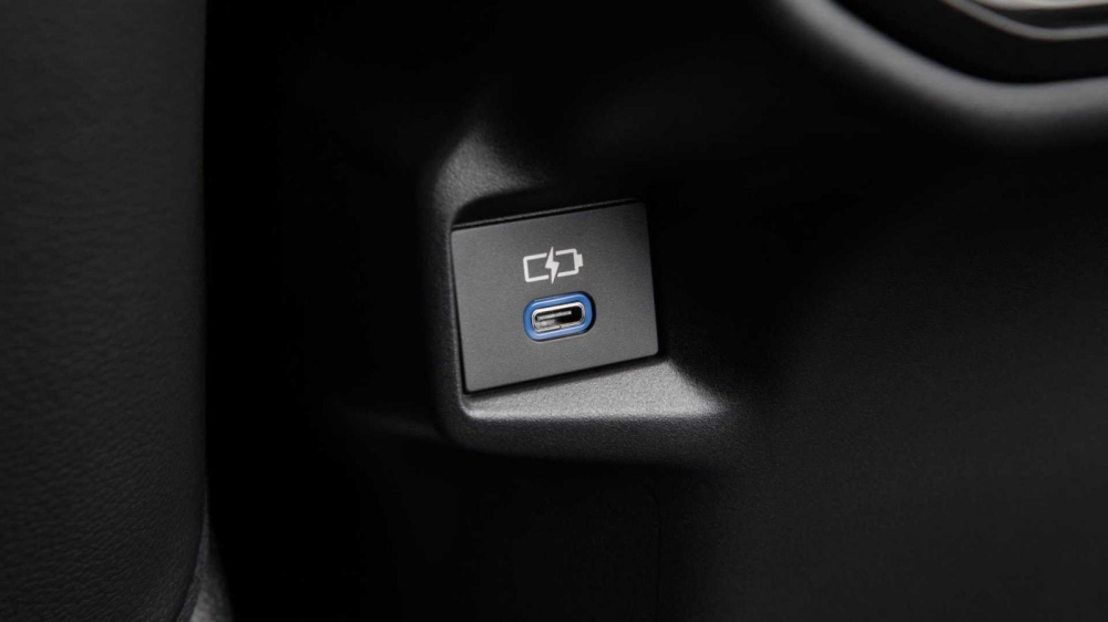 Toyota Grand Highlander 2024 có tổng cộng 7 cổng USB Toyota Grand Highlander 2024 có tổng cộng 7 cổng USB